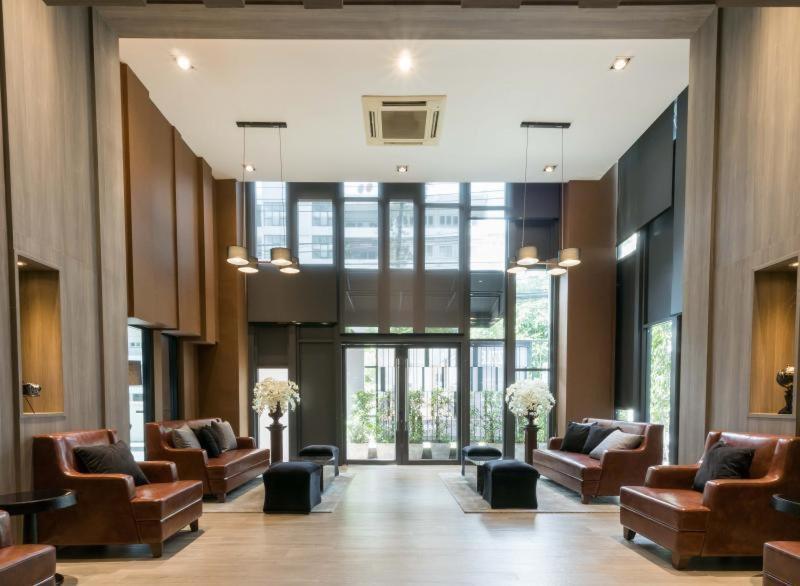 Dazzle Residence Bangkok Buitenkant foto
