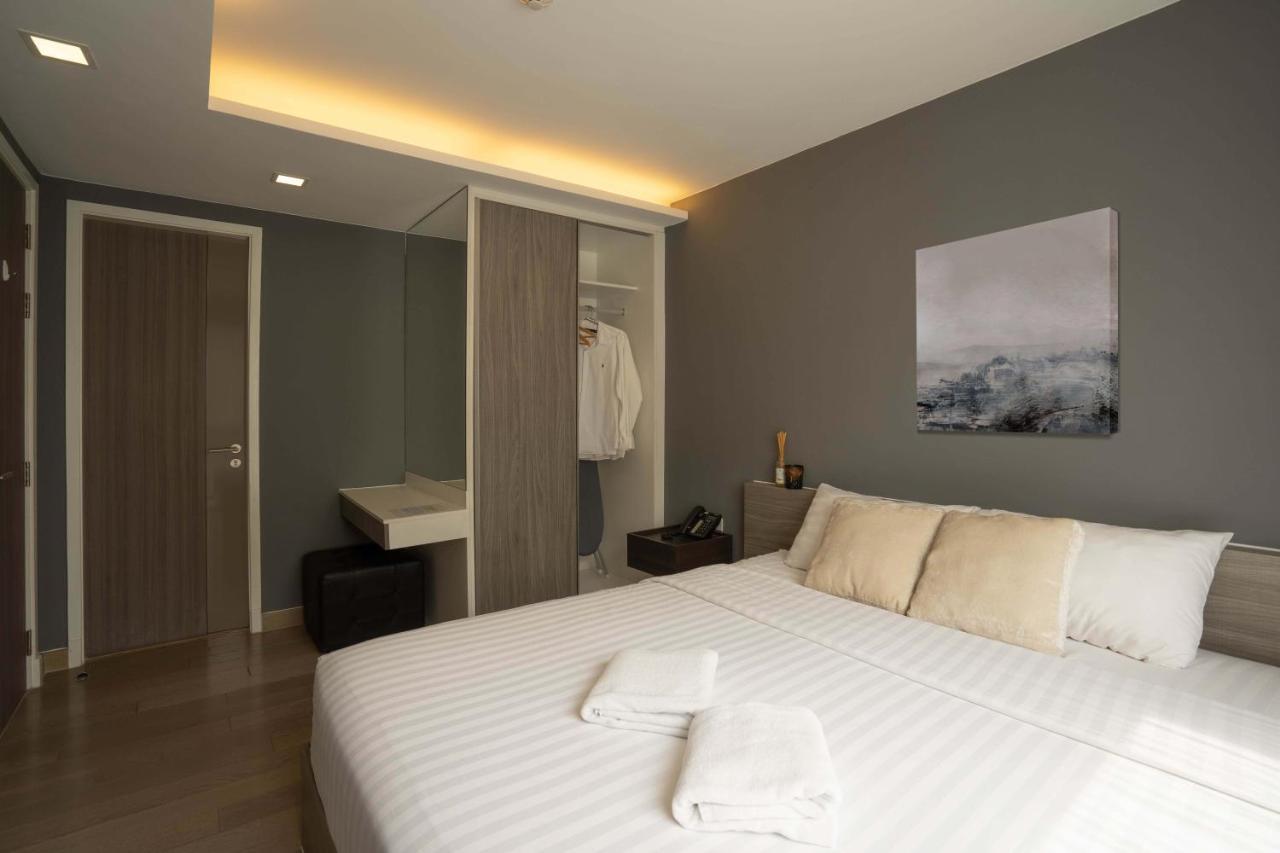 Dazzle Residence Bangkok Buitenkant foto